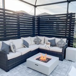 Brand New Easy Isle 3piece Sofa Sectional 