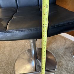 4  Black Bar stools 