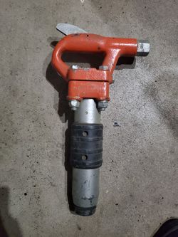 Chipping hammer