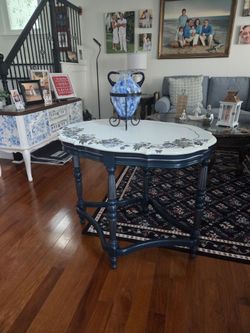 Vintage  refinished oval table