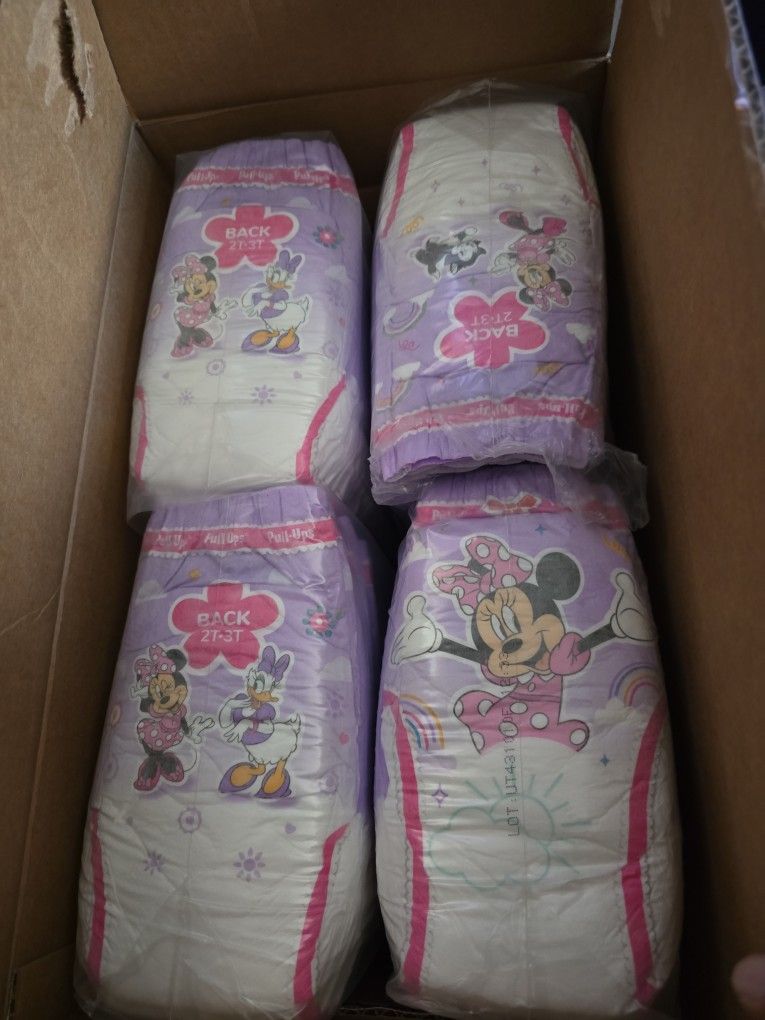 Diapers/ Pull•Ups 2T,3T 16-34Lbs