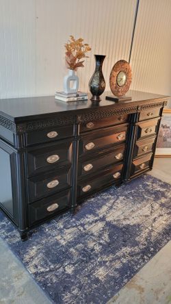 SUPER SPACIOUS 12 DRAWER DRESSER