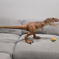 Mattel Jurassic World Super Colossal Tyrannosaurus T Rex Figure 42” Dinosaur