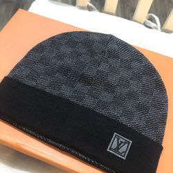 Louis Vuitton hat Damier And Scarf 