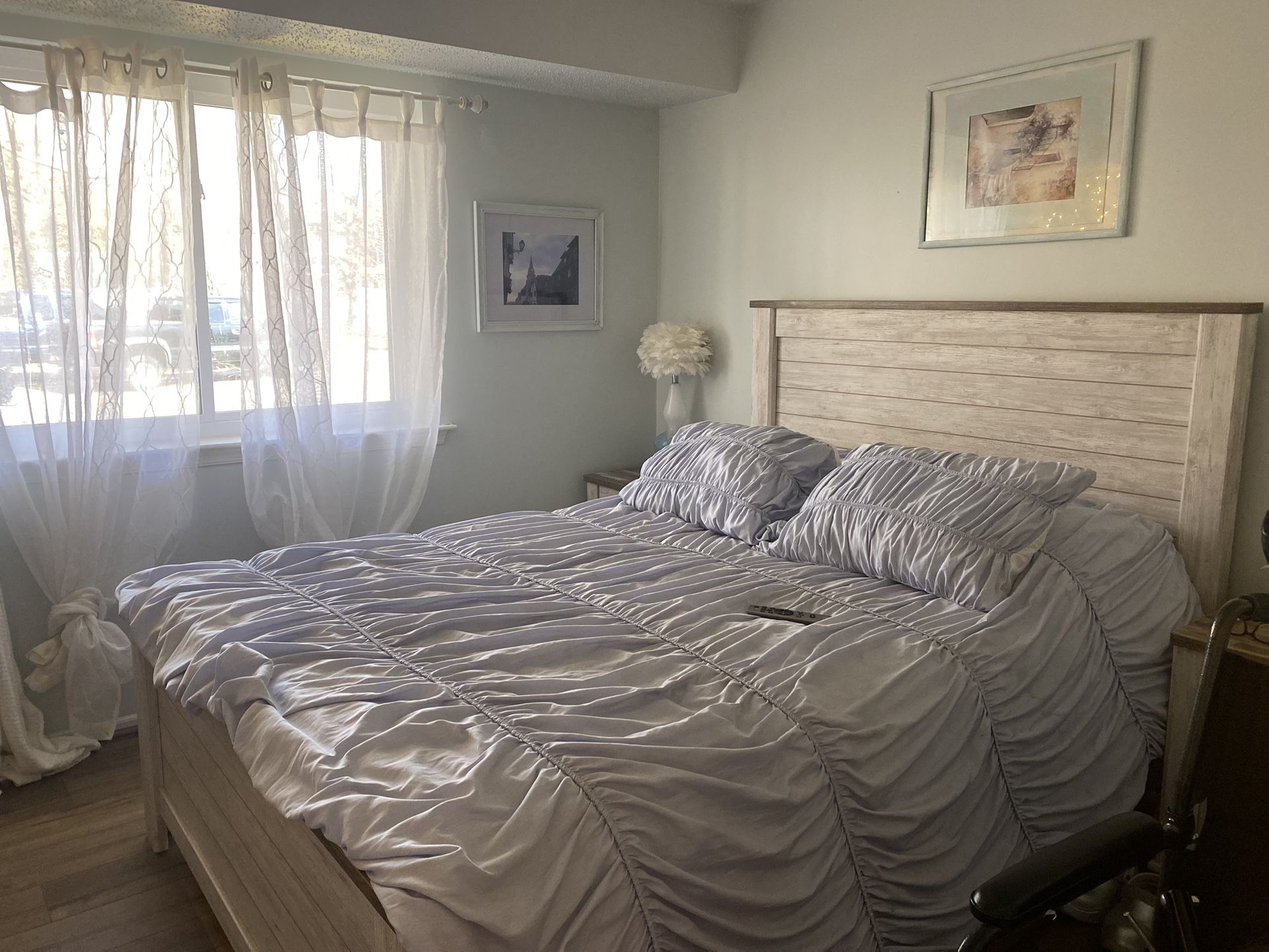 Bedroom Set 6 Pc.