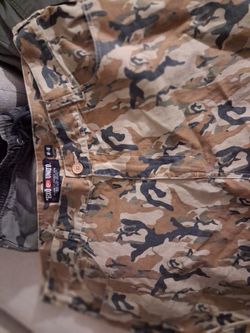 Ecko Unltd Camo Cargo jeans W46