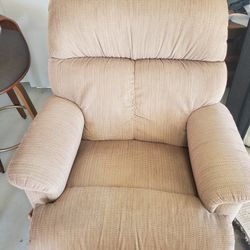 2 Lazboy Reclining Chairs Brown.