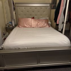 Queen Bed