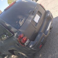  Black  Chevy Trailblazer 05'