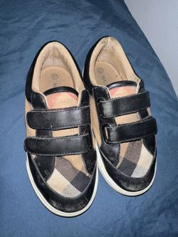 Burberry Girls Shoes Size 27