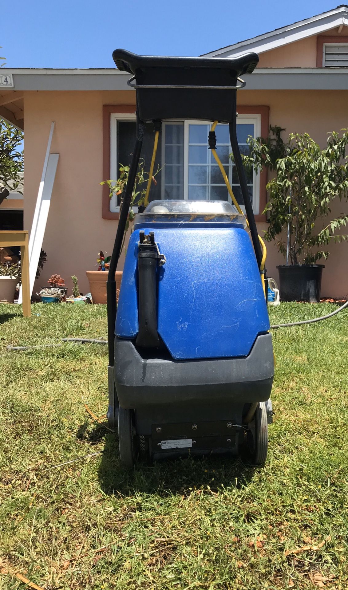 Windsor Clipper 12 Carpet Extractor duo carpet cleaner commercial for