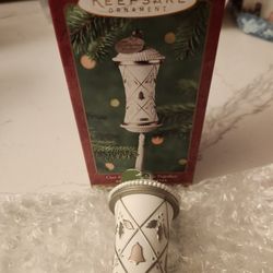 Hallmark Collectible Ornament - Our First Christmas Together (2000)