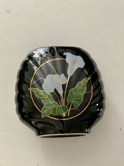 Black Pillow Vase