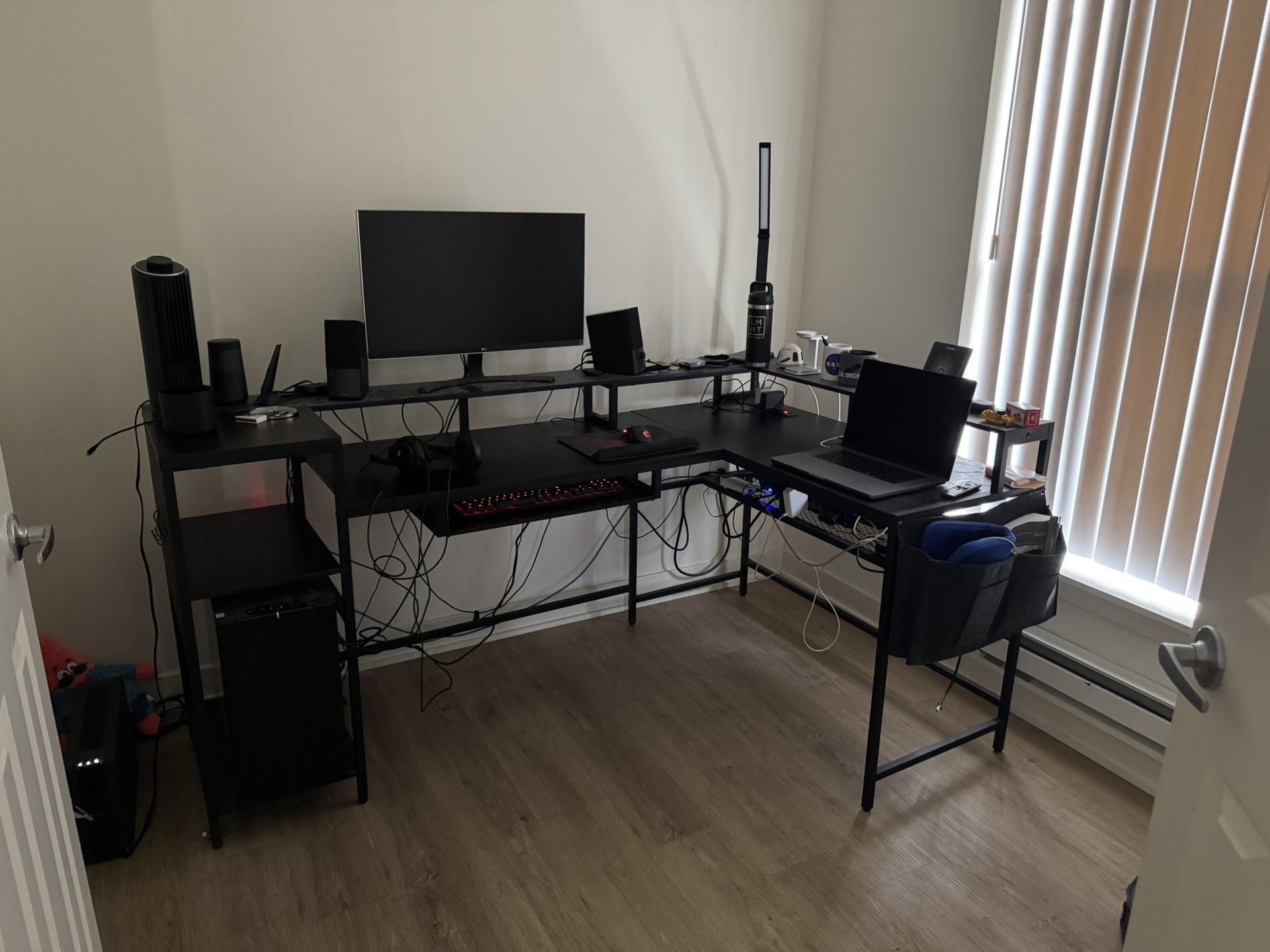55” Computer Desk with Storage Shelves