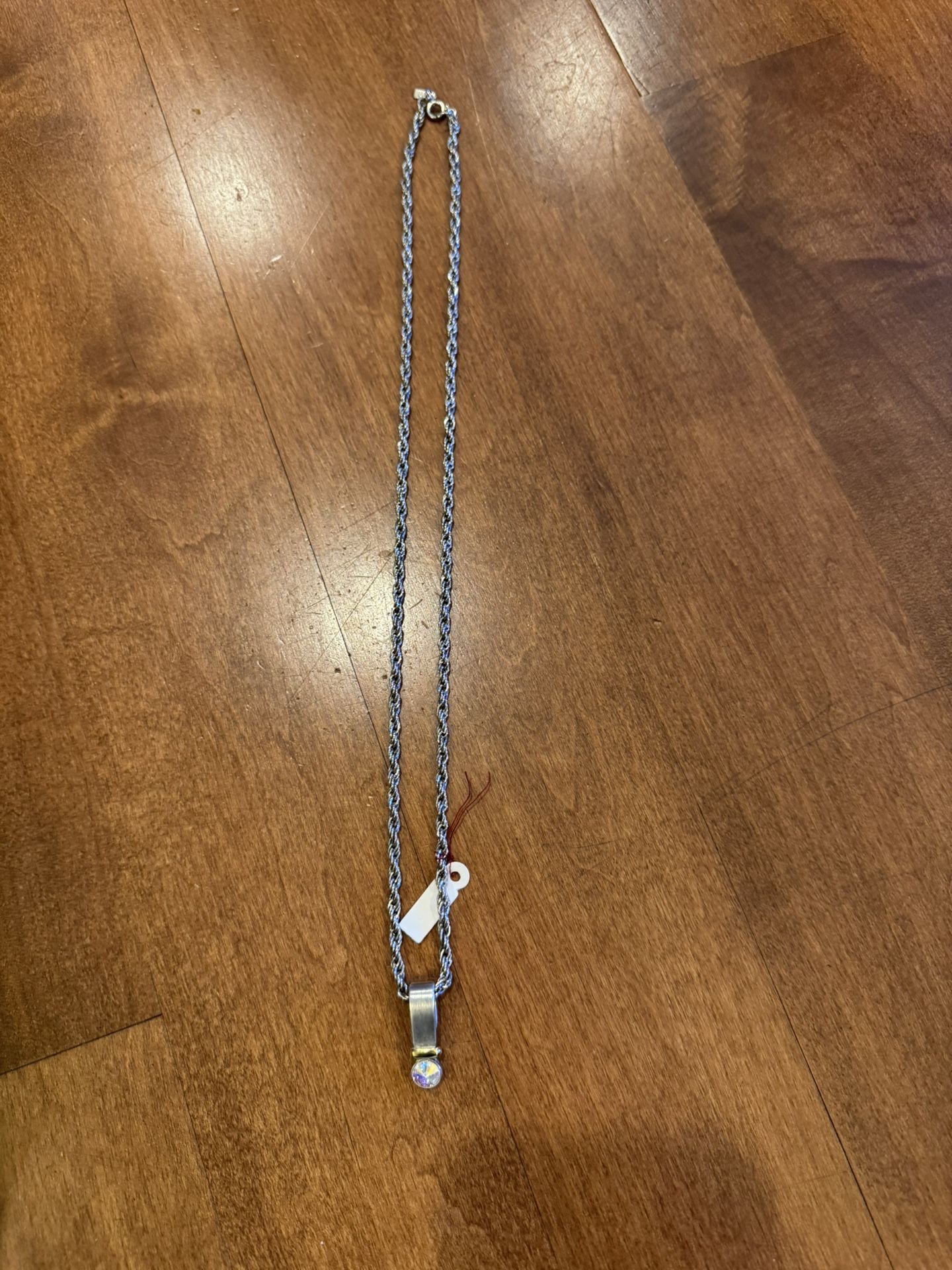 Premier designs, beautiful pendant/necklace shipping available