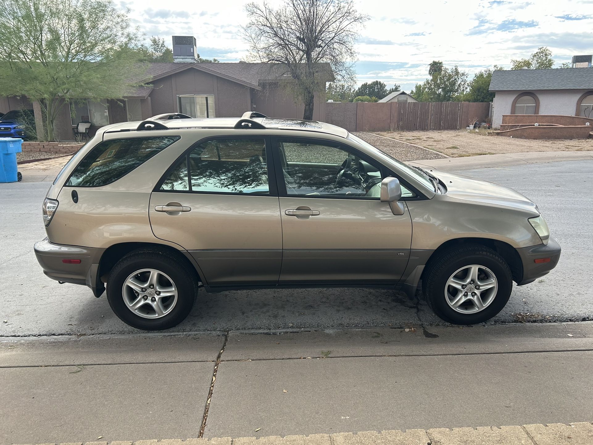 2002 Lexus Rx 300 for Sale in Glendale, AZ - OfferUp