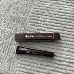 Lip tint Color: Espresso - rich brown