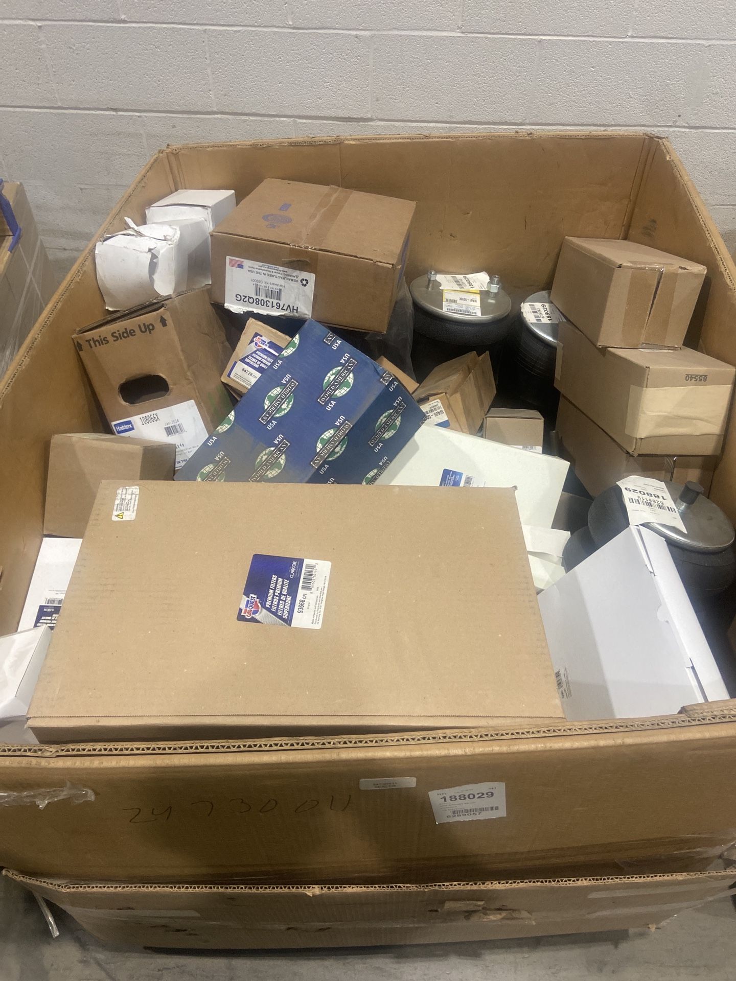 Wholesale Auto Accessories Pallet – Resellable Car & Truck Parts (Quick Sale)