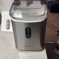 Ecozy Ice Maker
