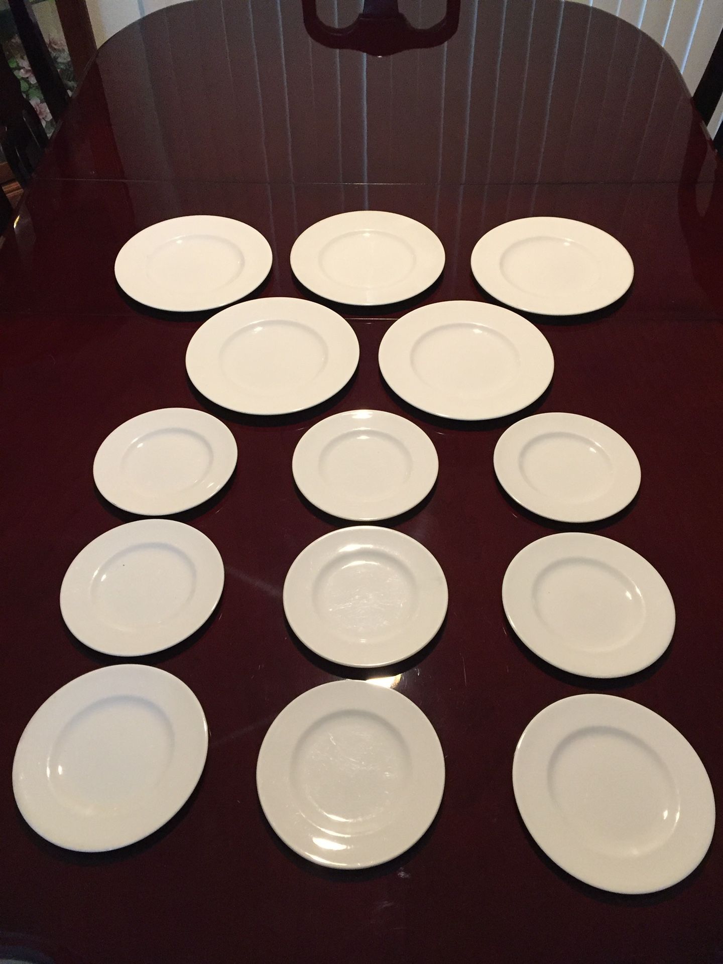 White Wedgwood Bone China (14 Pieces)