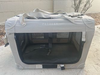 Pet carrier