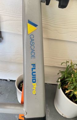 Cascade fluidpro Trainer Stationary bike stand
