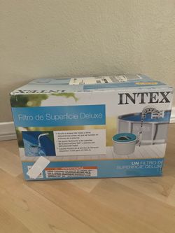Intex Deluxe Wall-Mount Surface Skimmer