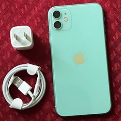 iPhone 11 , Unlocked   for all Company Carrier ,  Excellent Condition Like New 