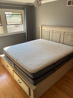 Art Van Furniture - King sized Bed frame / with 2 full sized storage drawer + i Serta matress Matress