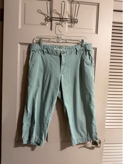 Eddie Bauer Legend Wash Boyfriend Fit Capris Womens Size 10 Ocean