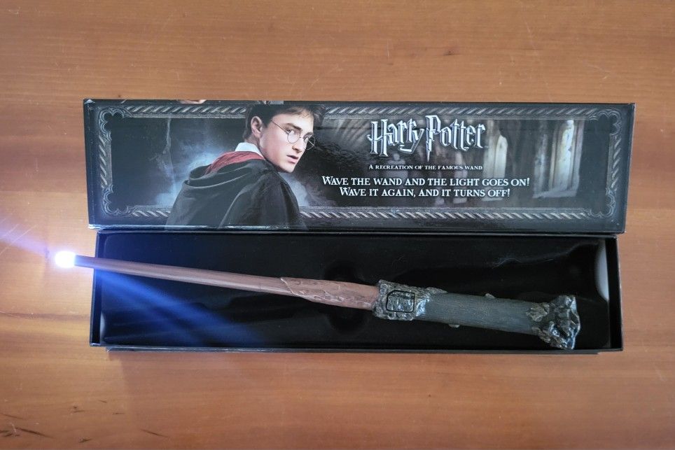 Harry Potter Illuminating Wand