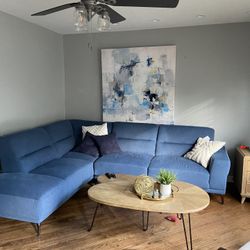 Living Room - Cocktail/ Coffe Table , Chairside/Side Table and End Table