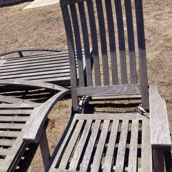 Lounge Chairs 