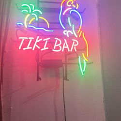 Neon Tiki Bar Light