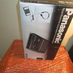 Panasonic RR-930 Microcassette Transcriber with Foot Pedal Transcripti