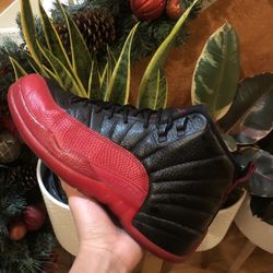 Jordan 12 Flu Game Size 8.5 OG All