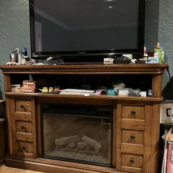 TV & Fire Place