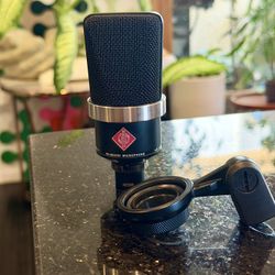 Neumann TLM102 Condenser Microphone Black - Kaotica Eyeball - Dr Pro Mic Stand