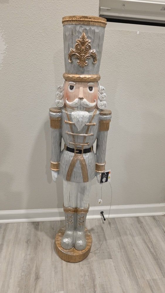 christmas Nutcracker 4ft