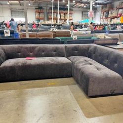Beautiful Large Brown Sectional Couch!