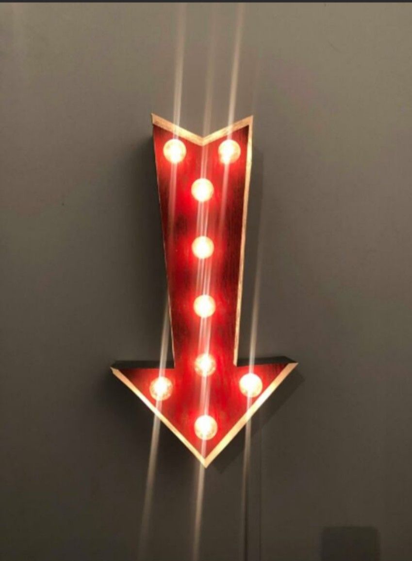 Arrow light