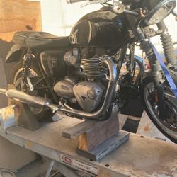 Triumph Bonneville T120 2023