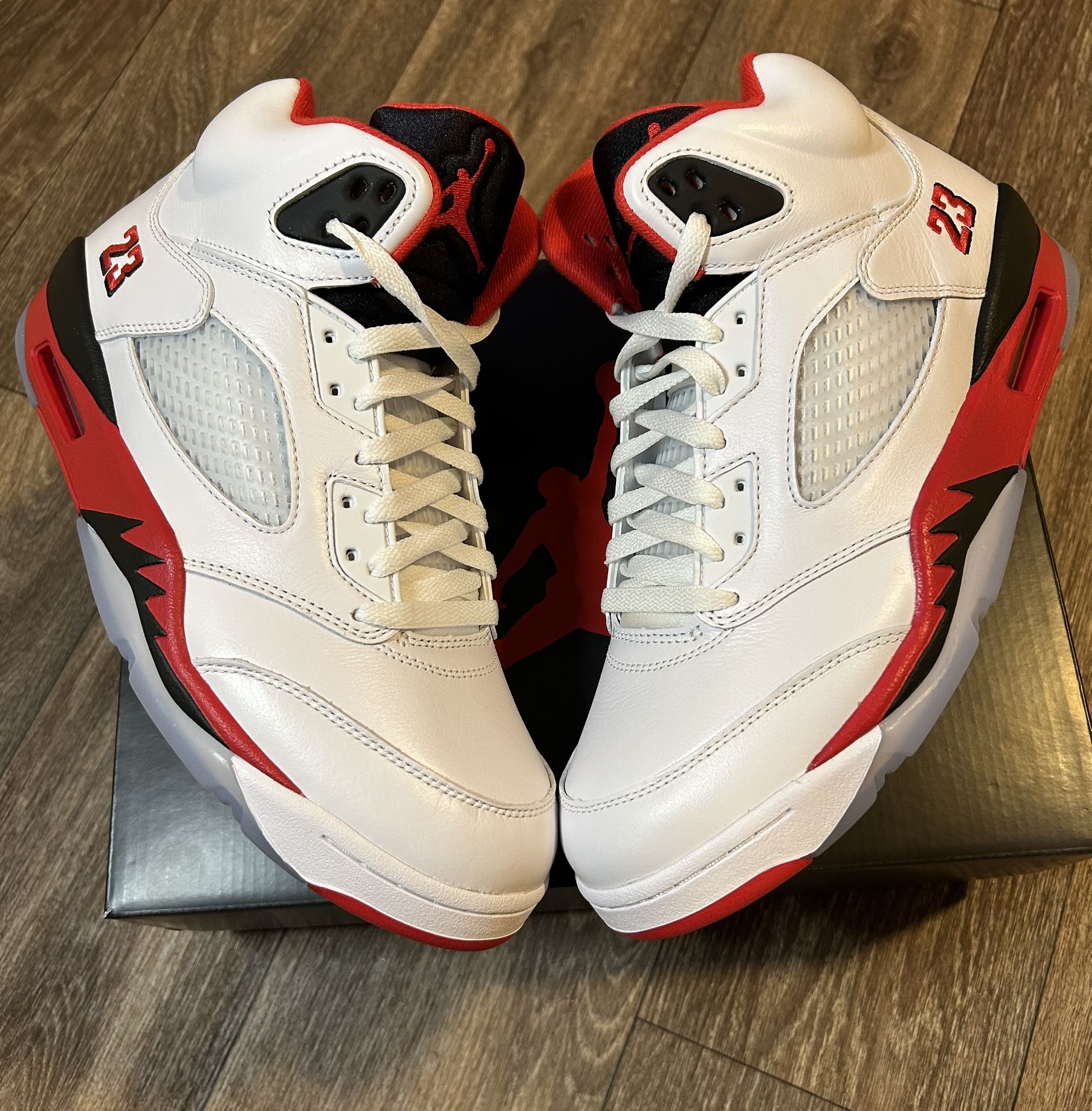 Jordan 5 Fire Red Black Tongue 