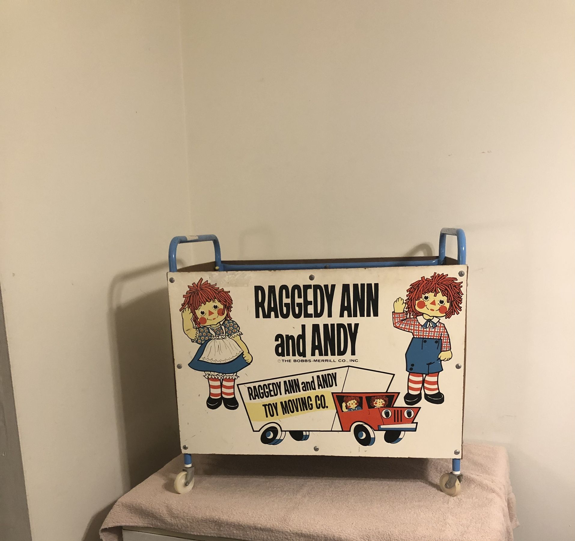 Vintage 1970’s Bobbs-Merrill Raggedy Ann & Andy Toy Cart Toy Moving Company 