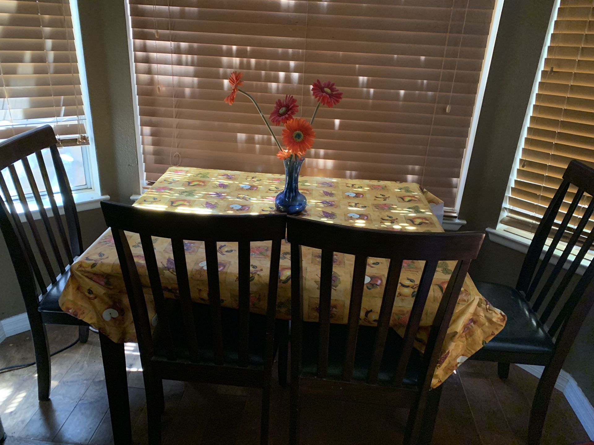 Mini Dining Room Table Set of 4 Chairs Breakfast table