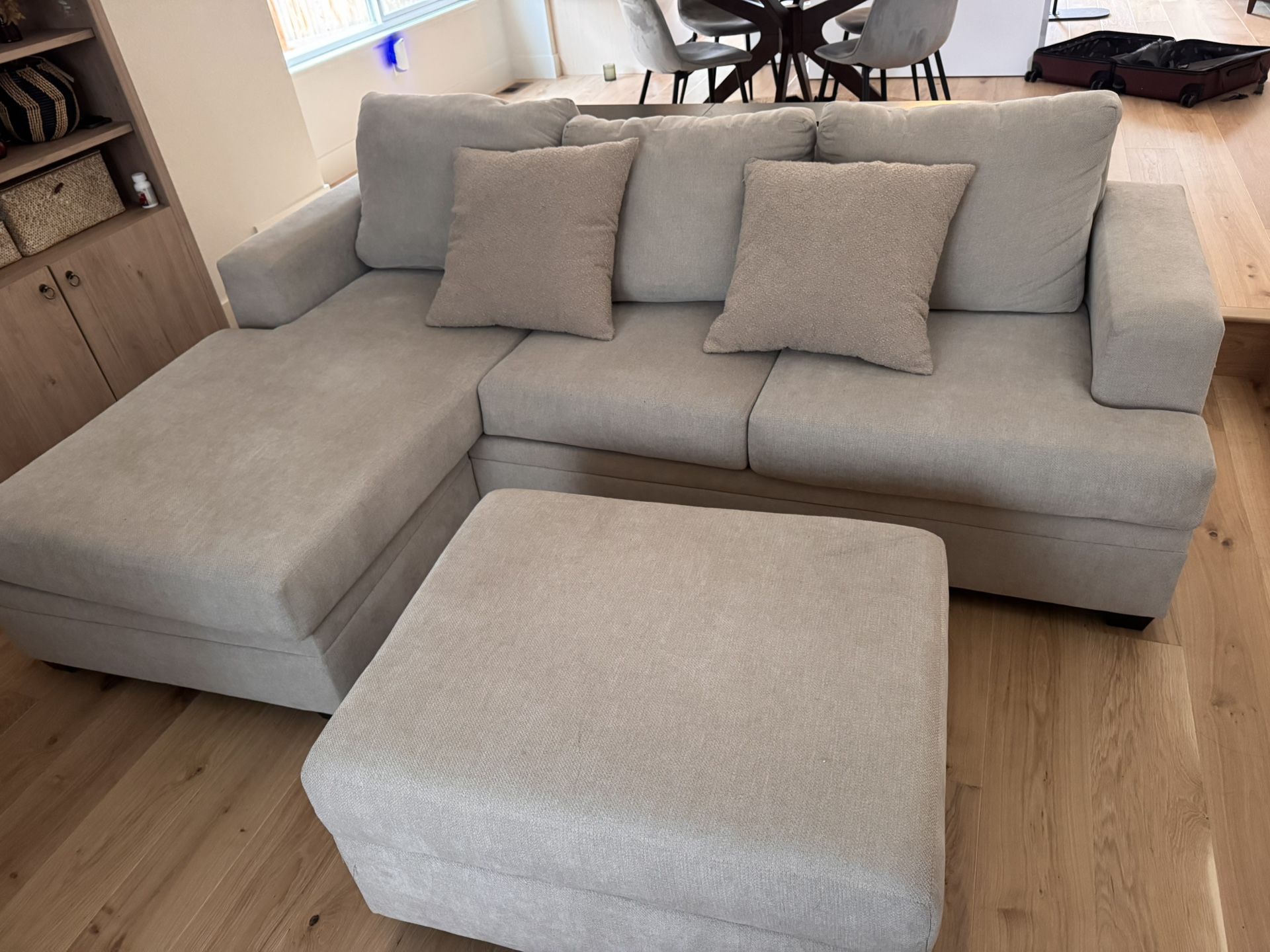Reversible Sectional and Ottoman