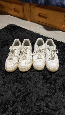 Two size 10 Air force 1's