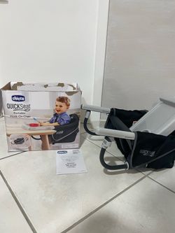 Quick seat hook on chair