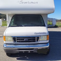 2006 Coachmen Freelander 31ft  26k Original Miles. Very Clean. 