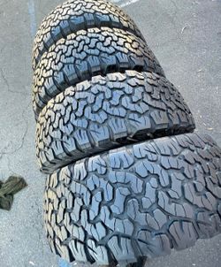 🎃 275 55 20 Bfgoodrich ko2 Tires Con 80% de Vida Las 4